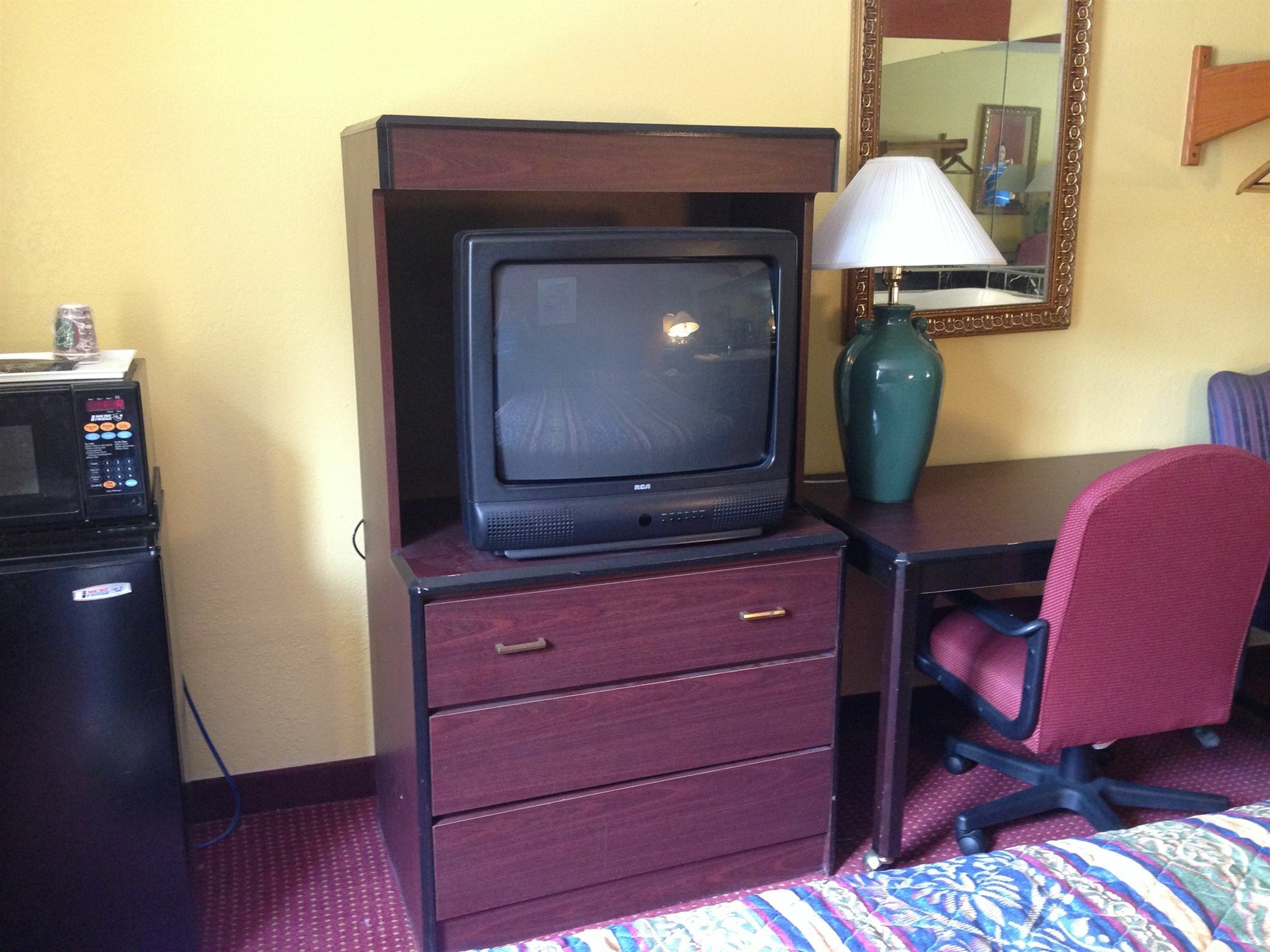 Super Inn Lodge West Екстериор снимка